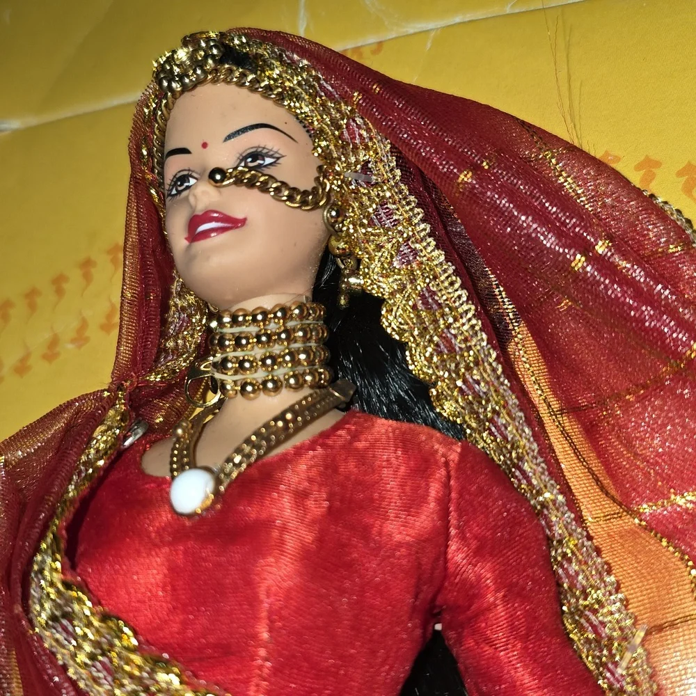 Barbie Expressions of India Doll in Red and Gold - Picture 5 of 9
